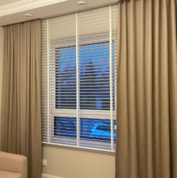 żaluzje drewniane białe lamele 50mm Spin Szczecin