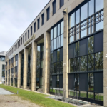 Rolety Helio Zip Screen w biurowcu w Monachium Rolety Helio Zip Screen w biurowcu w Monachium zrealizowane przez Spin Szczecin